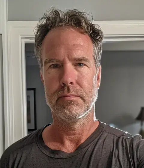 Free Online AI Headshot Generator