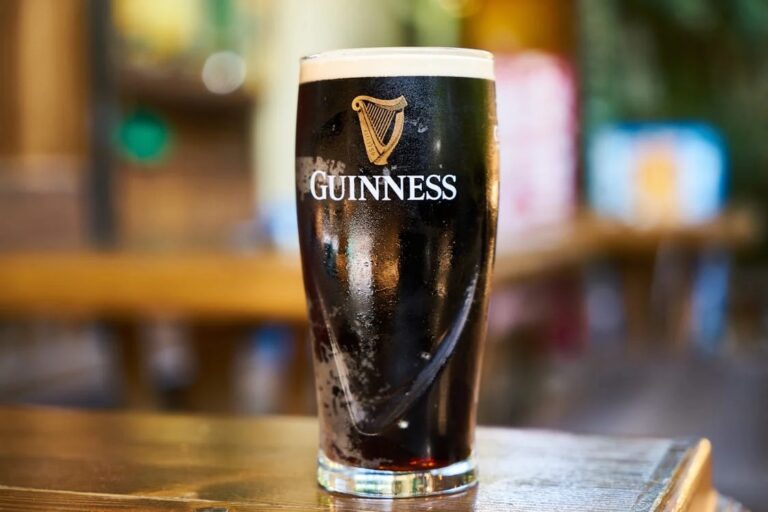 Most Comprehensive Review of the Iconic Guinness Logo [2025]