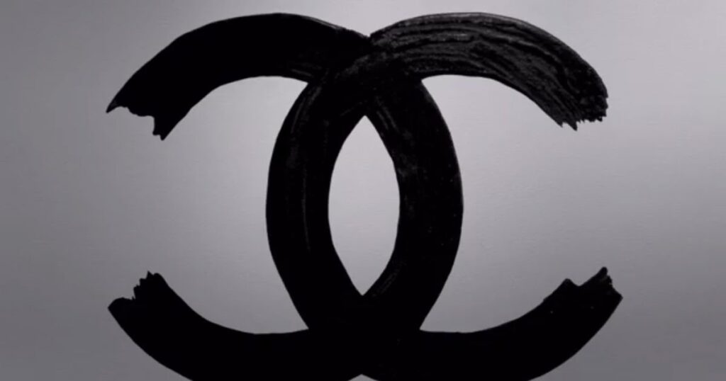 black color of coco chanel logo