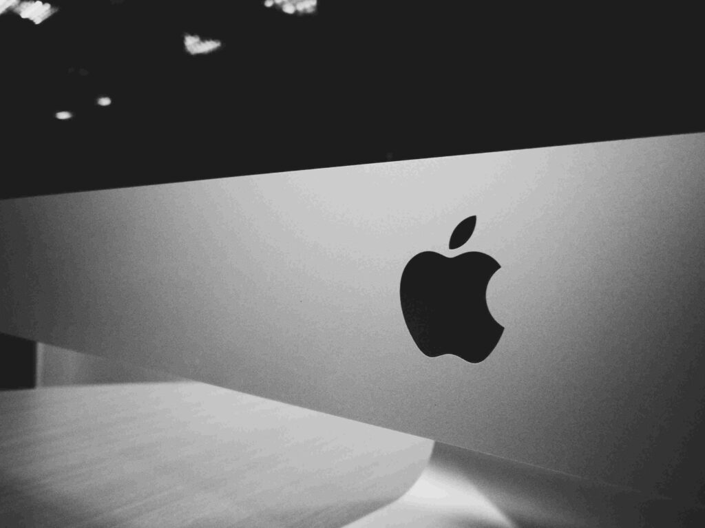 Photo by Armand Valendez: https://www.pexels.com/photo/apple-logo-544295/