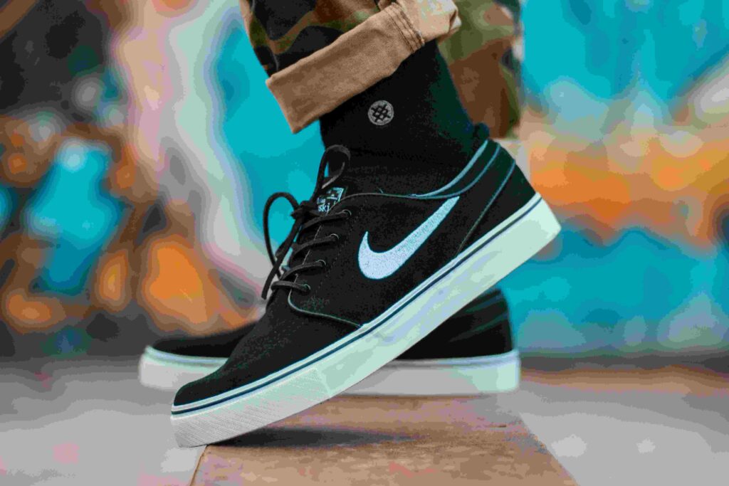 Photo by Ray Piedra: https://www.pexels.com/photo/person-in-brown-camouflage-pants-and-black-nike-sb-stefan-janoski-with-black-socks-1478442/