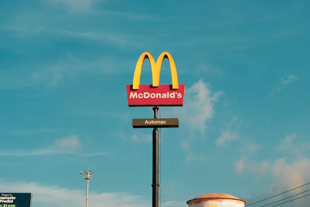 Mcdonald's logo