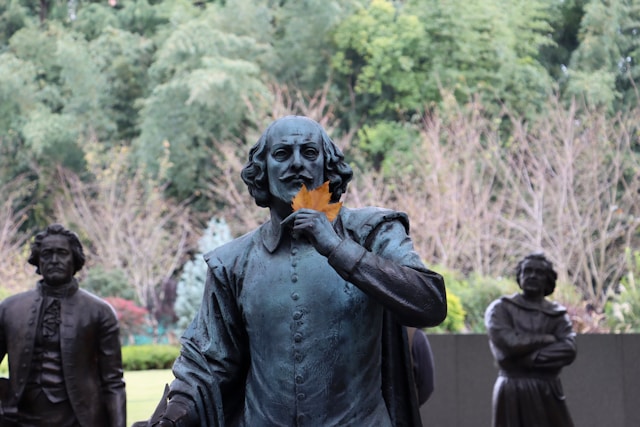 A bust of William Shakespeare