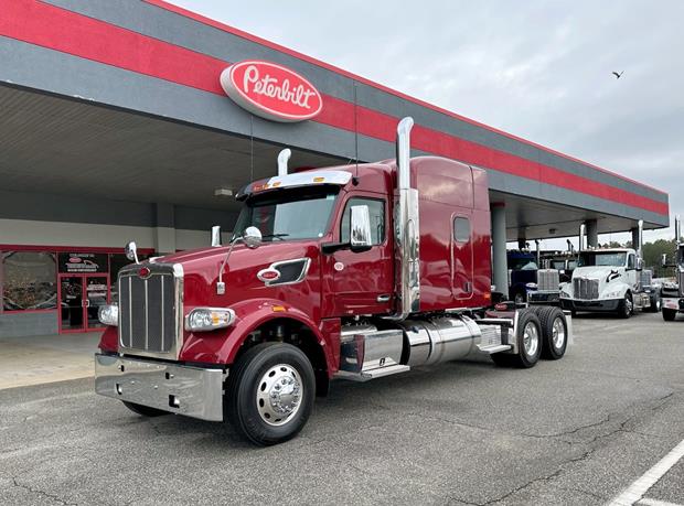 peterbilt trucking logo design