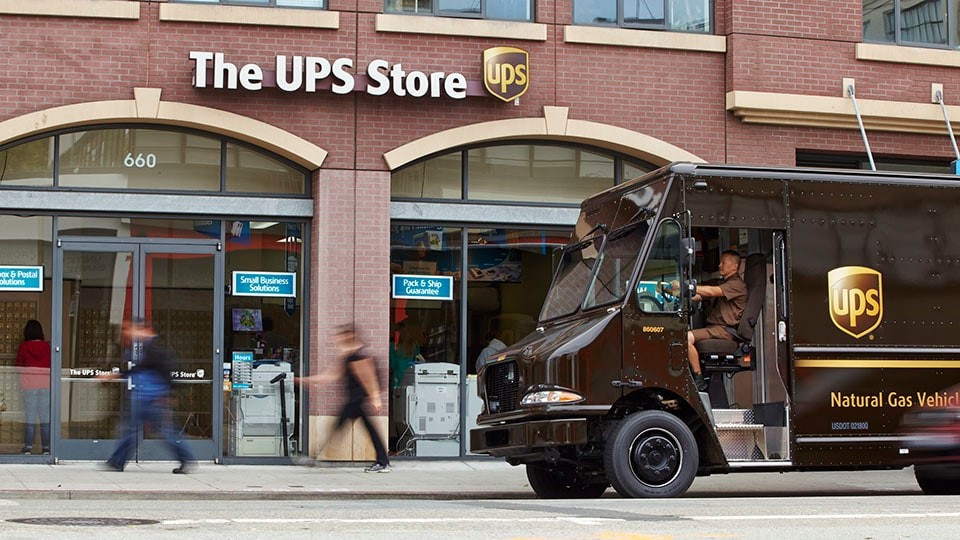 ups trucking logo design